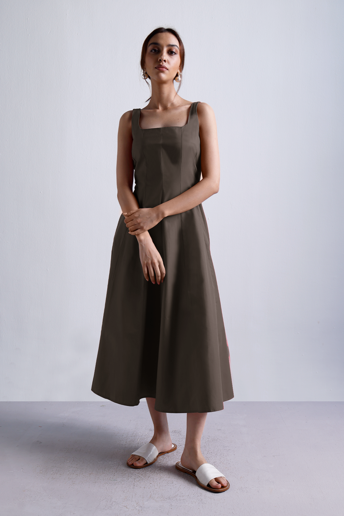 Briony Dress : Cocoa